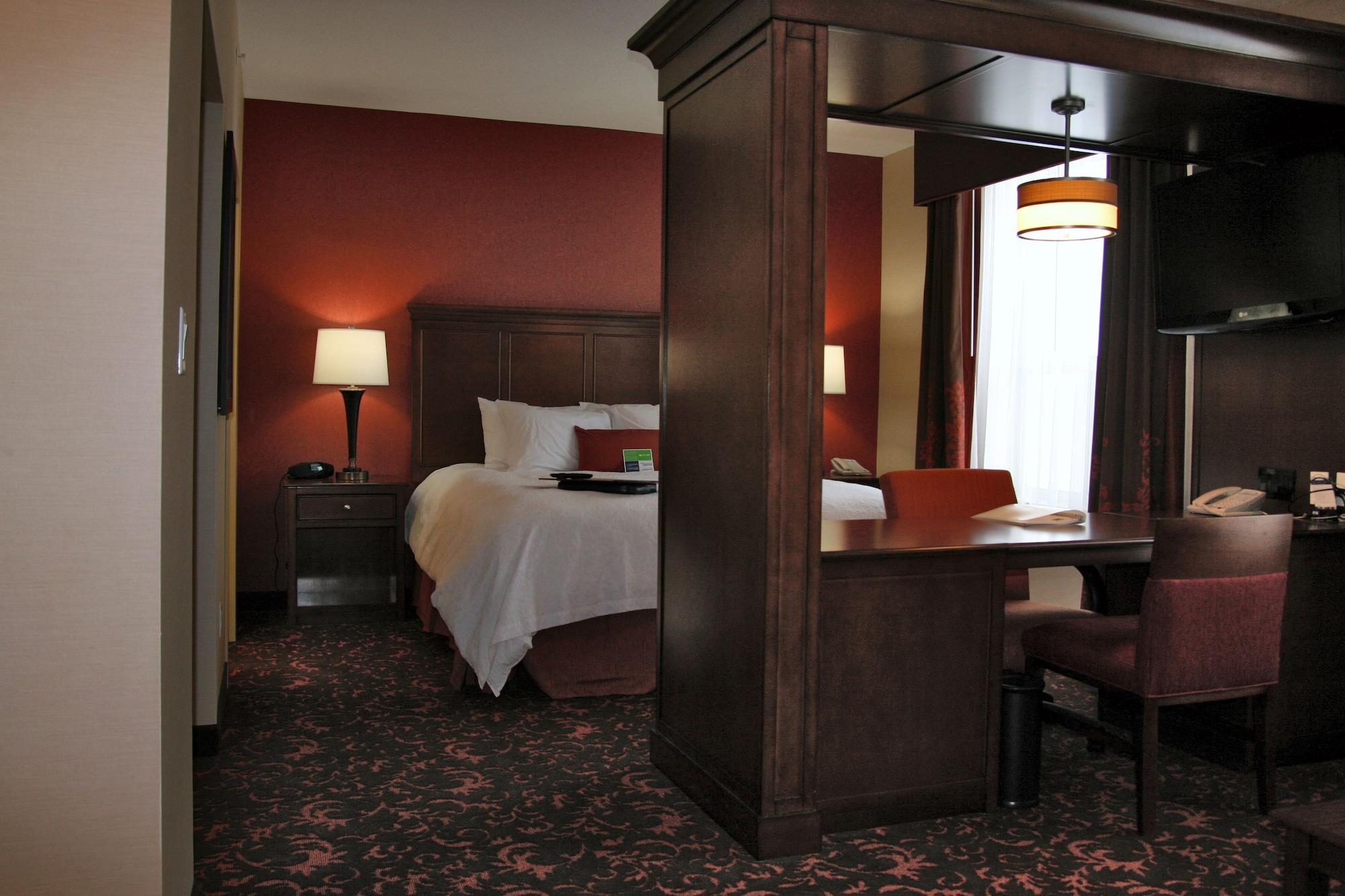 Hampton Inn By Hilton Edmonton South Екстериор снимка