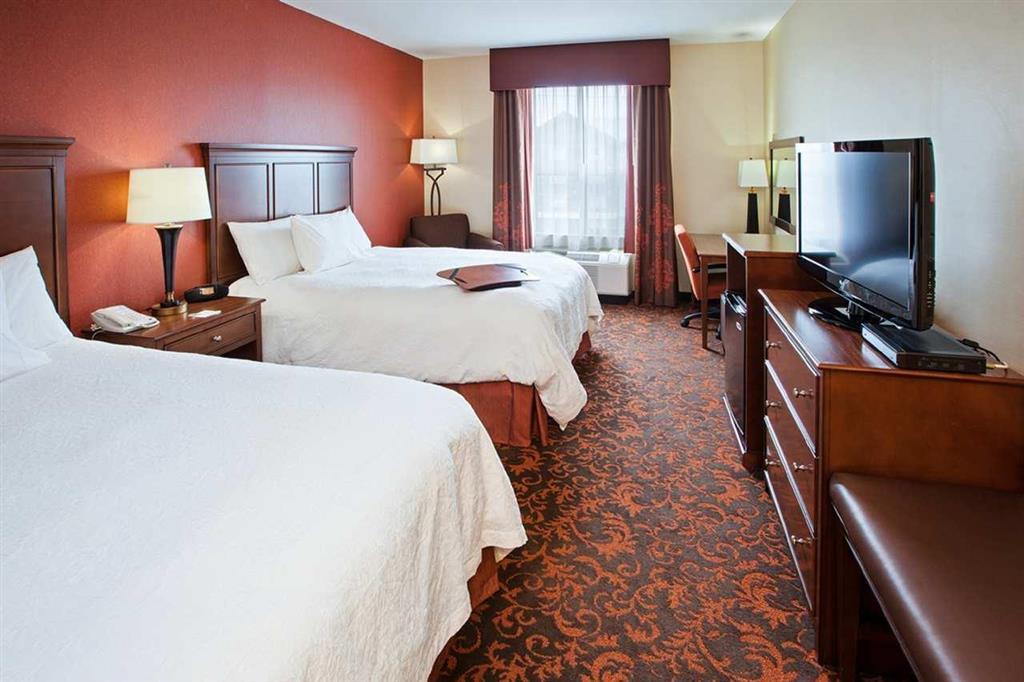 Hampton Inn By Hilton Edmonton South Стая снимка