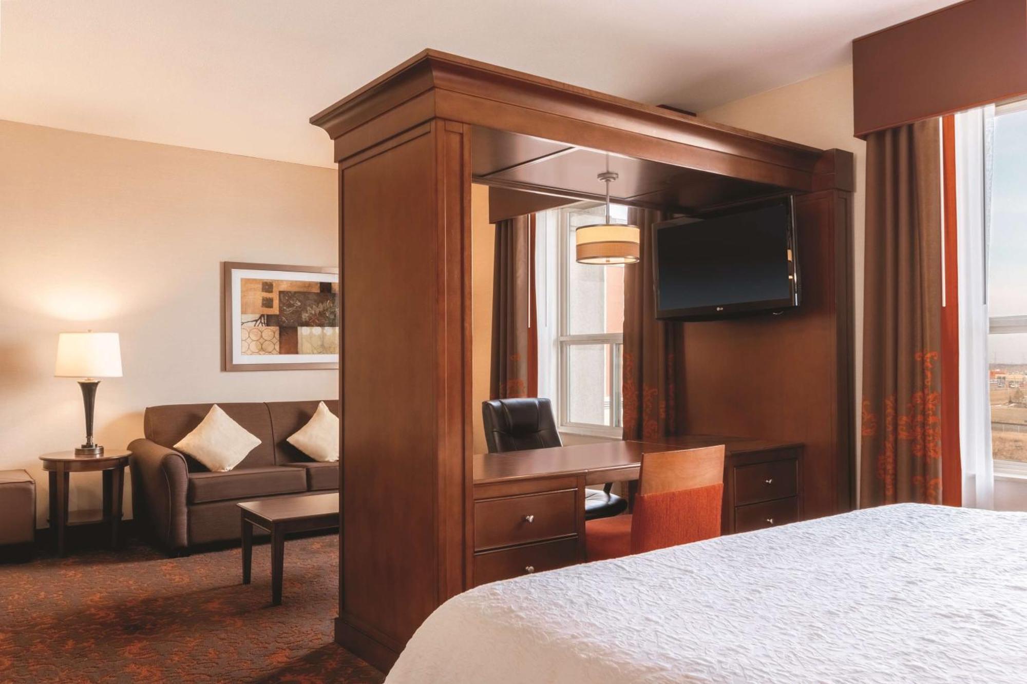 Hampton Inn By Hilton Edmonton South Екстериор снимка